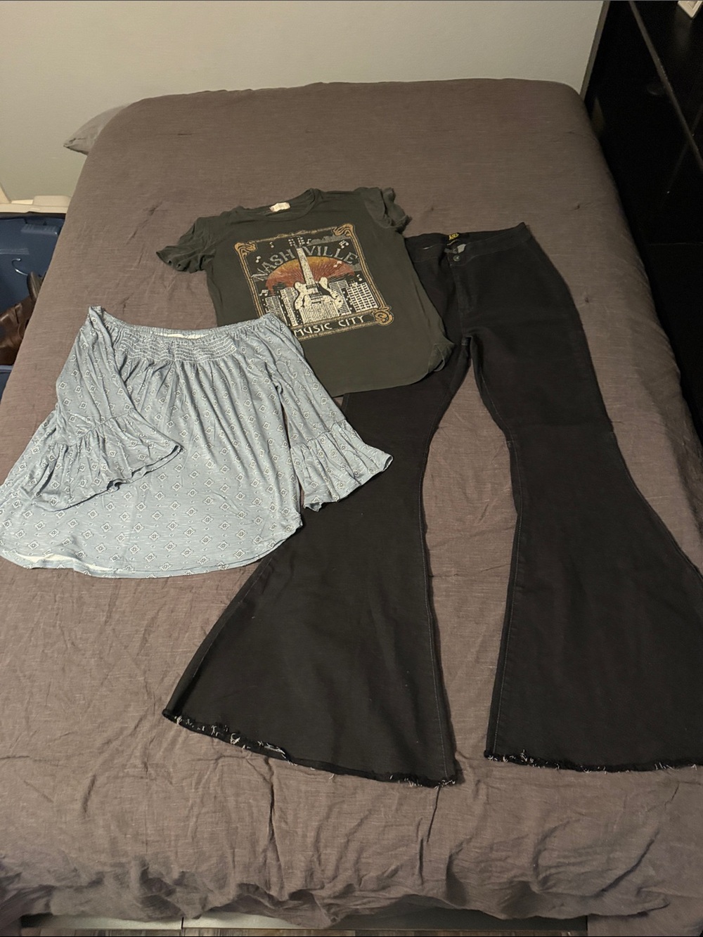Alter’d State Rodeo/western Flared Women’s Pants -with tops size 6/small tops
